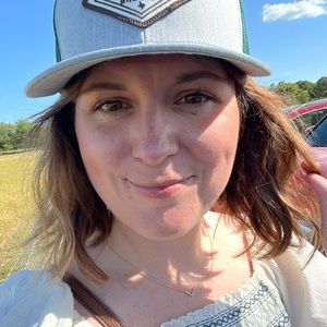 Meet your Posher, Whitney